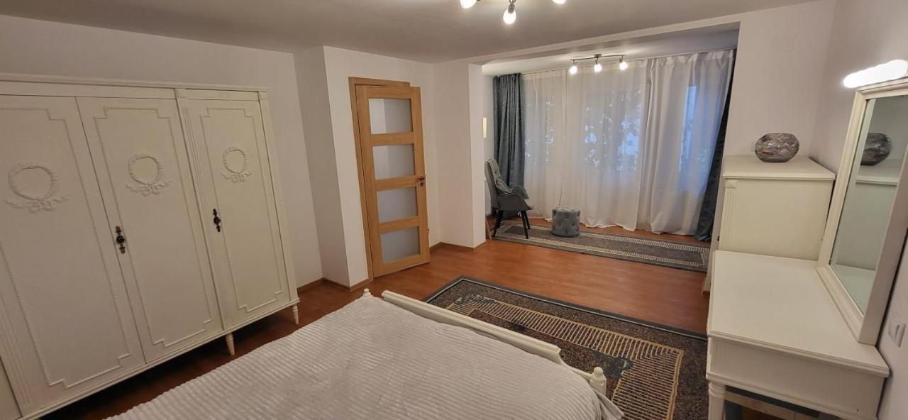 Cotroceni Accommodations Upstairs Bucharest Exterior photo